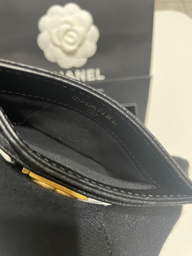 Chanel 經典款boy黑色荔枝牛皮金扣卡片夾-11