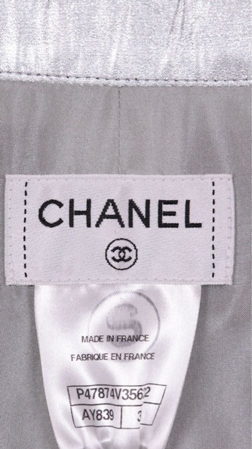 Chanel 14年银色亮面褶皱短裤-36