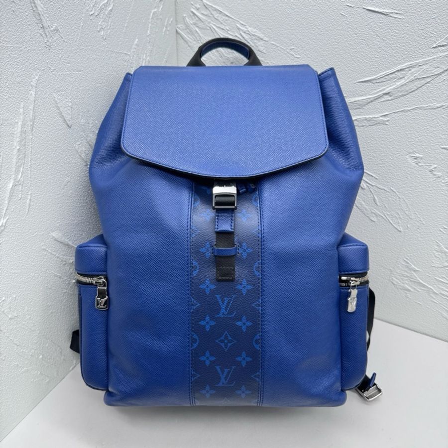 Louis Vuitton 路易威登outdoor藍色老花拼皮翻蓋雙肩背包,尺寸35*44*17-0