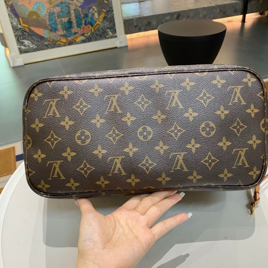 LV路易威登Neverfull老花中号米色内里托特包购物袋31.5*28*16-30