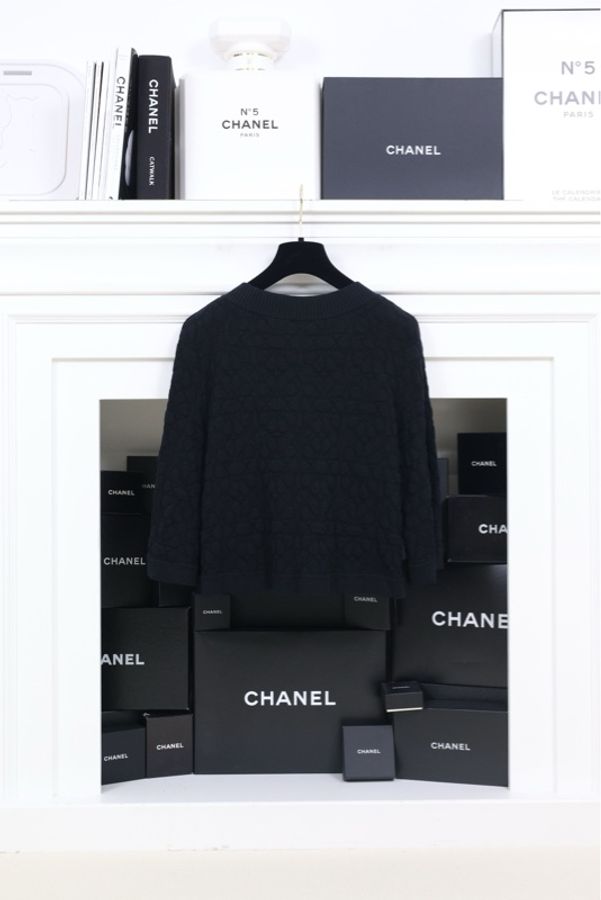 Chanel 2015年黑色V领七分袖针织毛衣-1