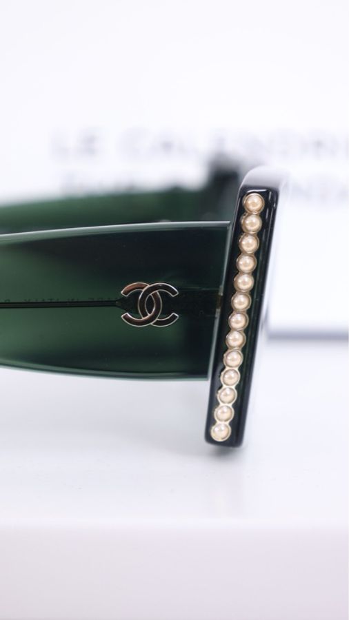 Chanel23s墨绿色侧面珍珠宽腿墨镜-14