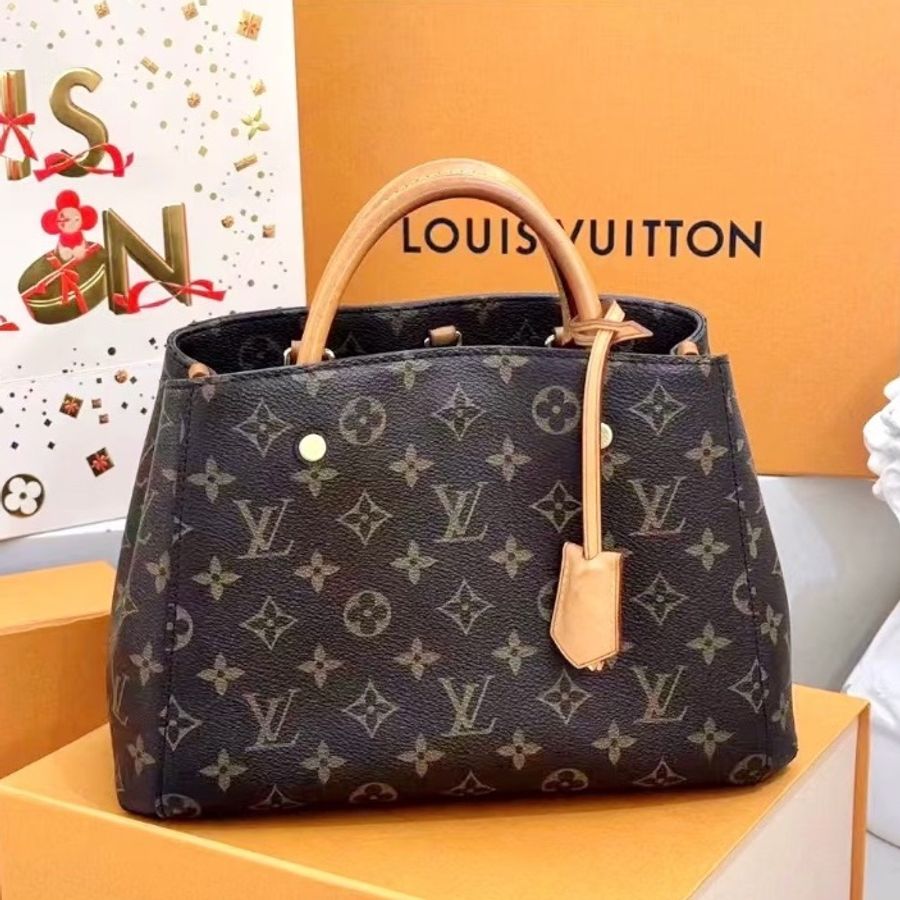 全配🤎✨#Lv #蒙田bb老花 #晶片款 #盒子塵袋購證背帶-0