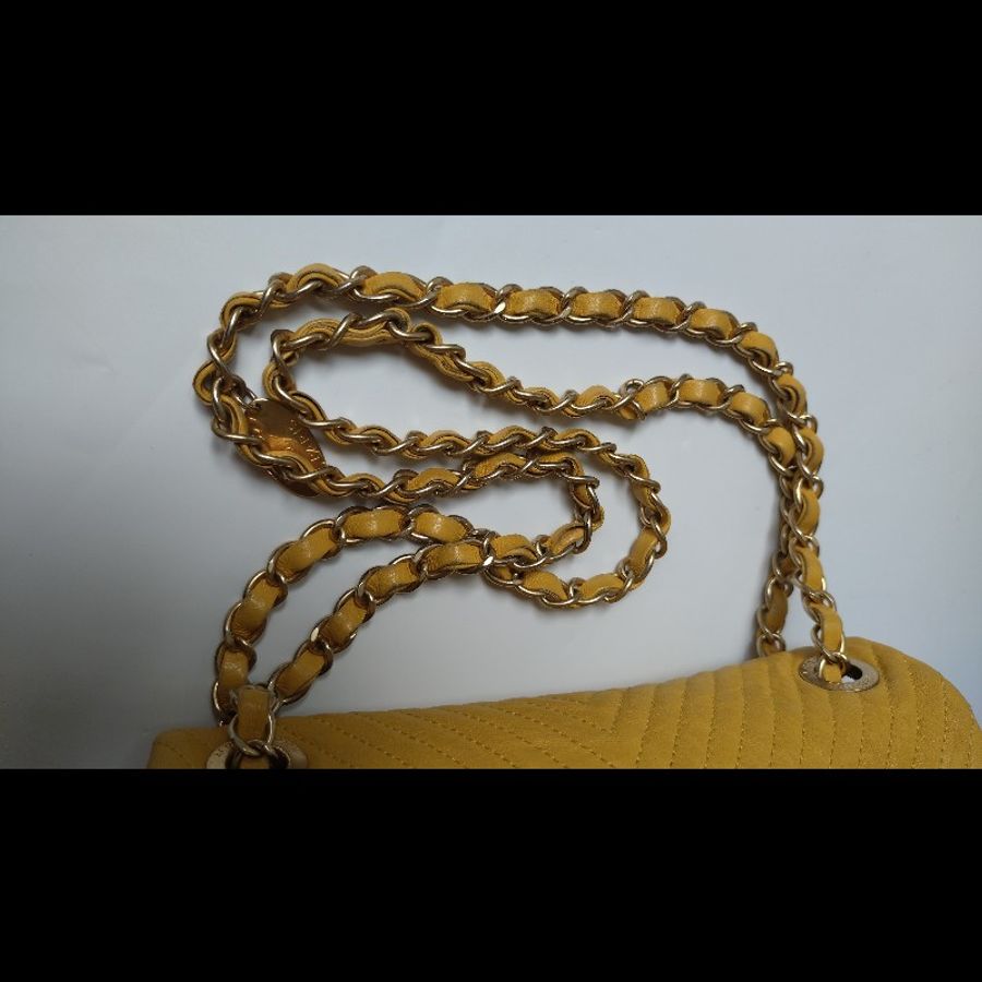 Chanel 金鍊黃皮V格肩側包-27