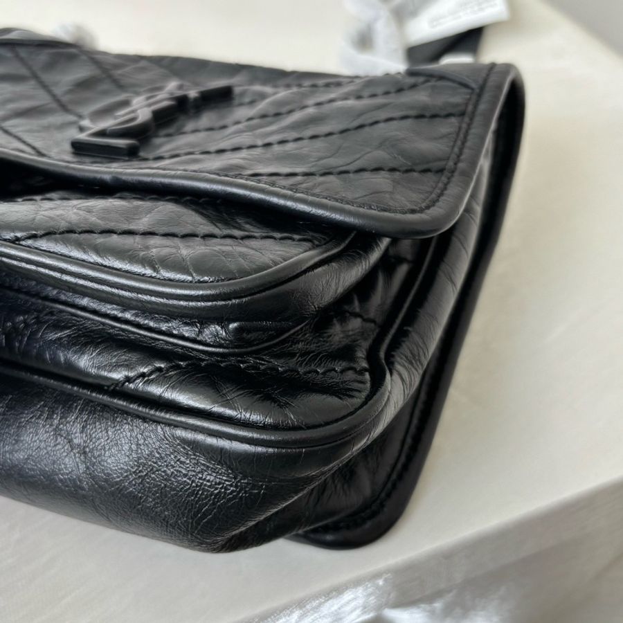 全新閒置🖤#Ysl #黑銀niki #D釦中號 #有購證-5