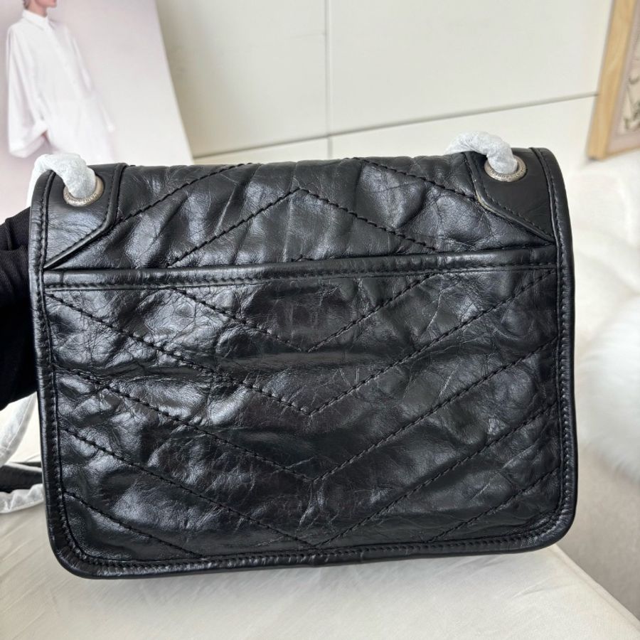 全新閒置🖤#Ysl #黑銀niki #D釦中號 #有購證-6