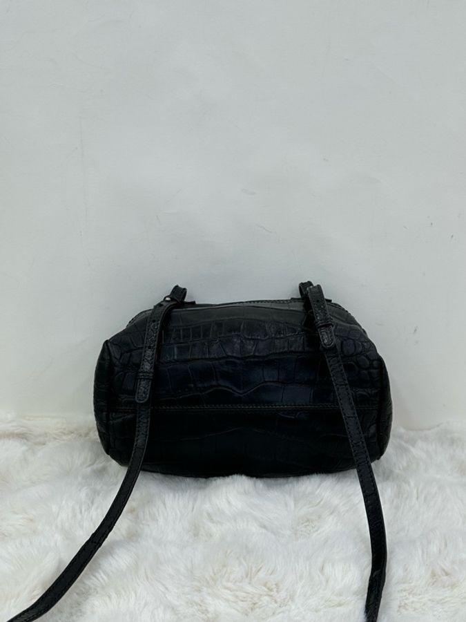 Givenchy 藍色 潘朵拉盒子斜背包-1