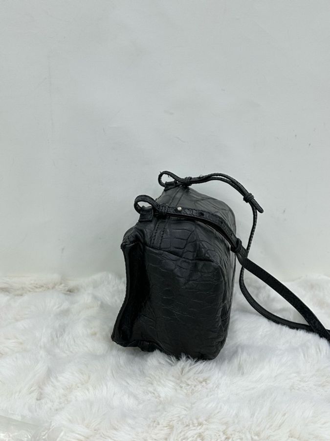 Givenchy 藍色 潘朵拉盒子斜背包-3
