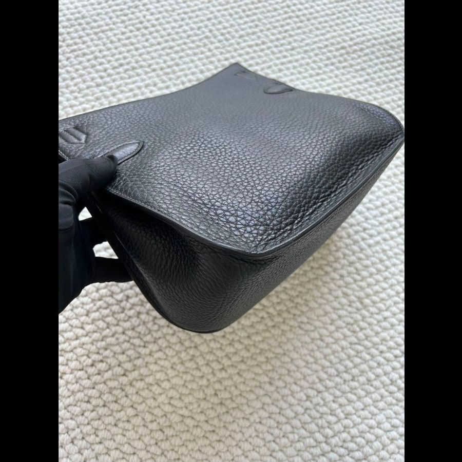 Hermes Jypsiere 28
Black x shw-4