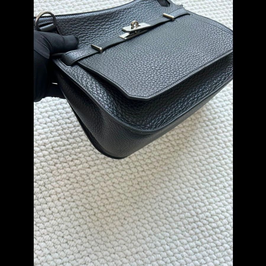 Hermes Jypsiere 28
Black x shw-6