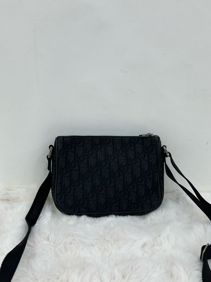 DIOR迪奧 Dior 8 可調式肩帶搭扣開合 Oblique印花 肩斜背包男士郵差包 99新 有小票 尺寸:26 x 18 x 5 cm-2