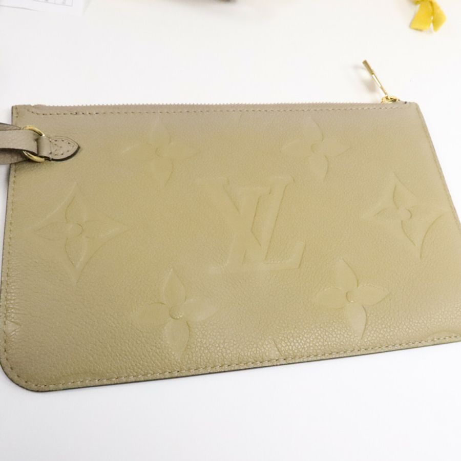 LOUIS VUITTON Monogram Empreinte Neverfull MM肩背袋-13