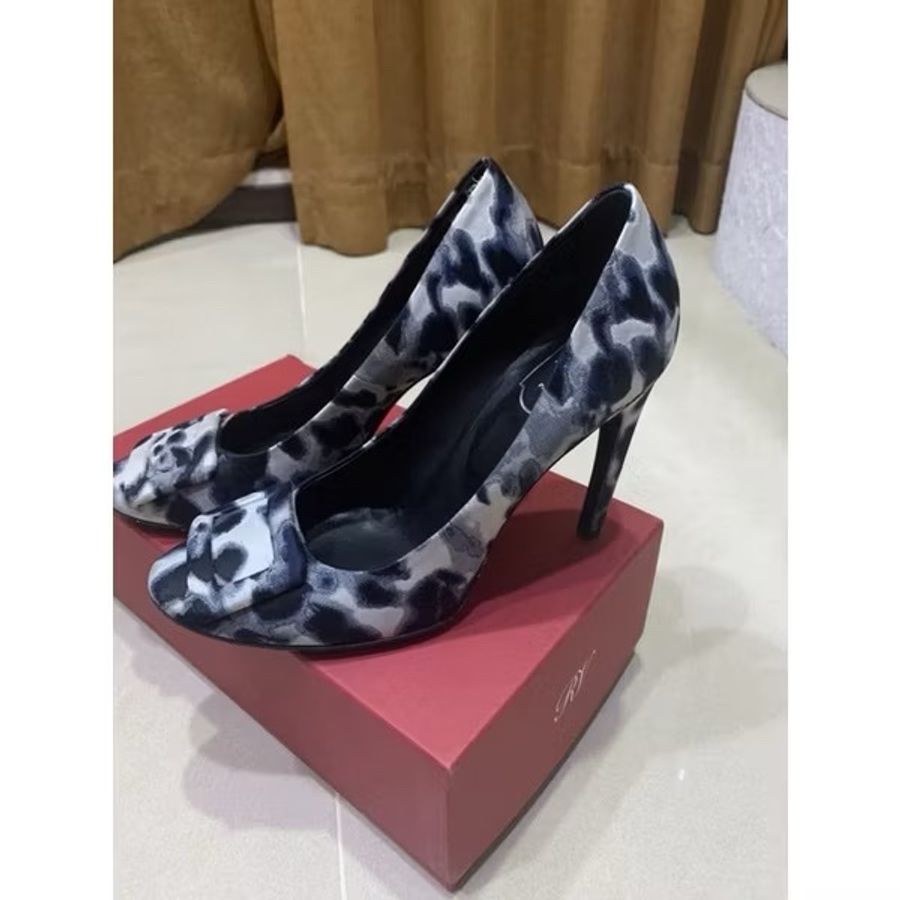 全新 Roger Vivier 經典方扣印花高跟鞋｜全新未使用｜Paris｜優雅氣質款-1
