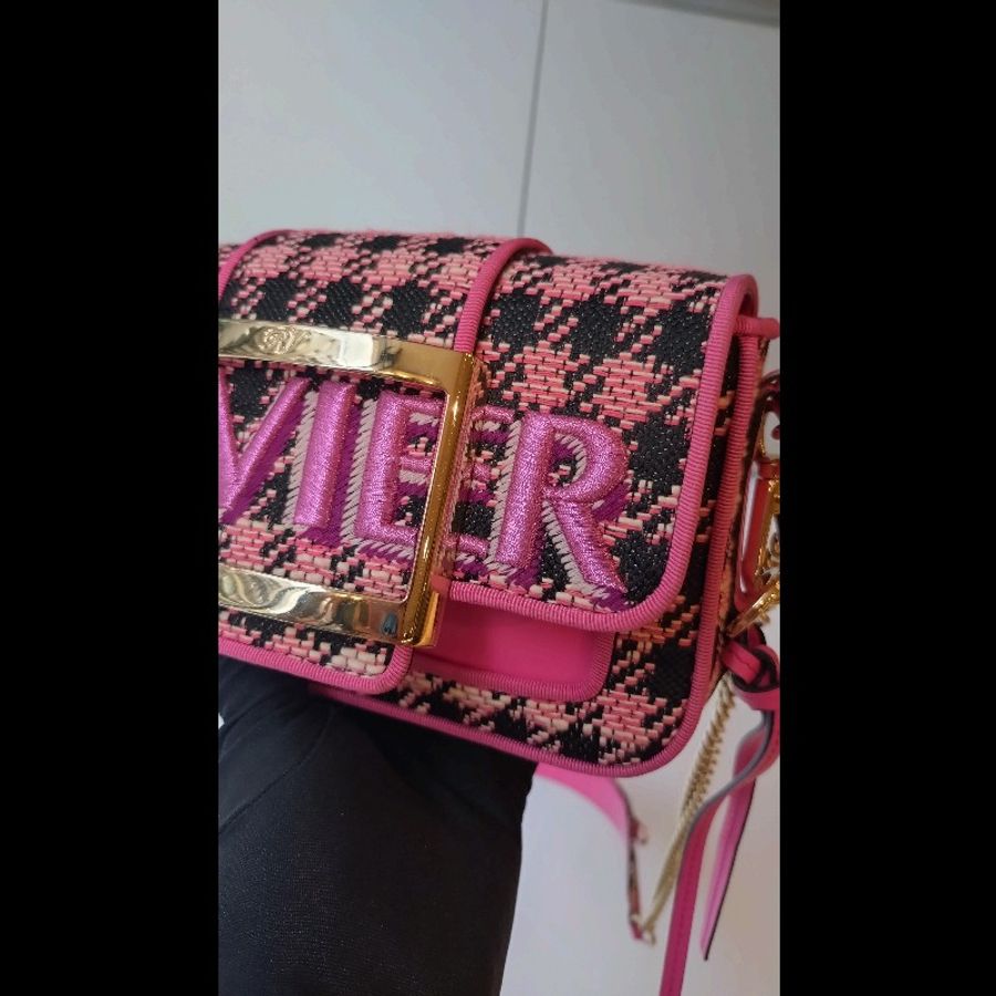 Roger Vivier 粉黑毛呢格斜背口蓋包-6