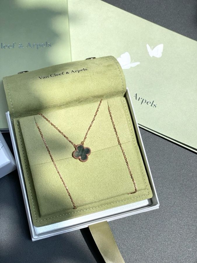 Van Cleef & Arpels 灰珍珠母貝18k玫瑰金項鍊-0