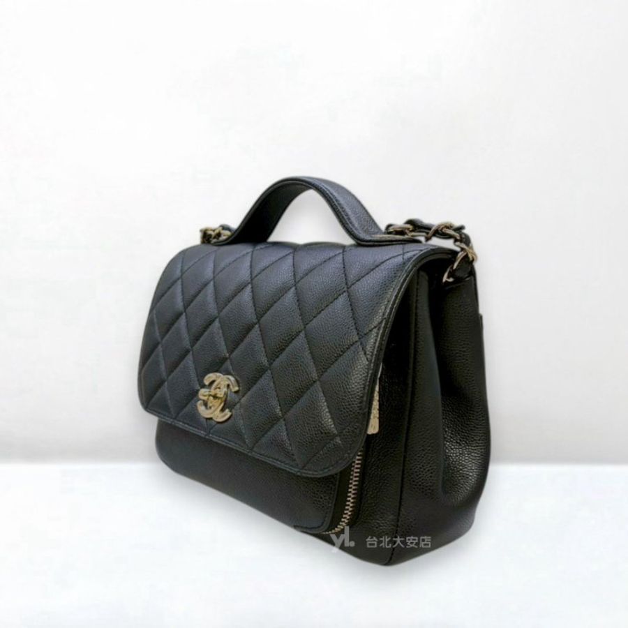 A13403-Chanel 黑荔枝皮淡金釦中號郵差包 A93607-2