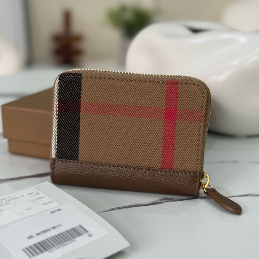 (台灣專櫃購入)全新Burberry 經典雙層零錢包 專櫃16000-1