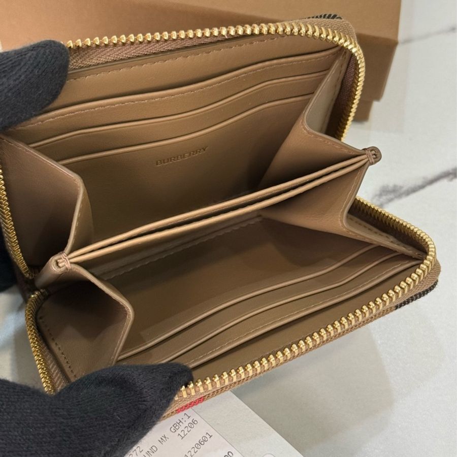 (台灣專櫃購入)全新Burberry 經典雙層零錢包 專櫃16000-3