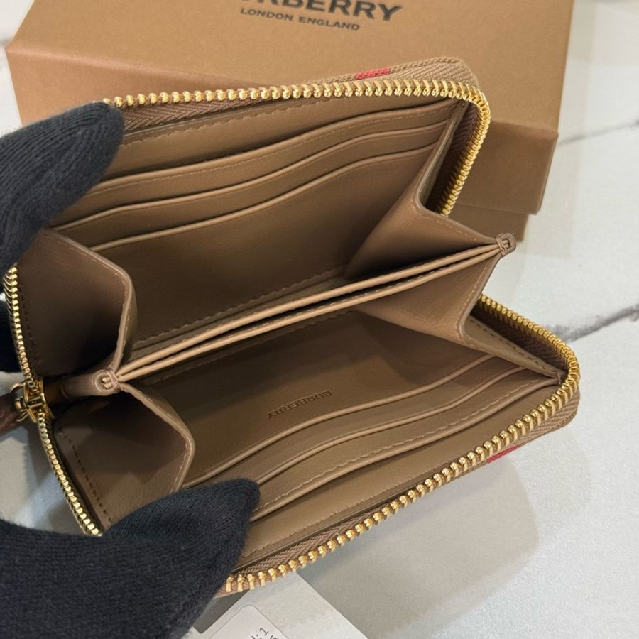 (台灣專櫃購入)全新Burberry 經典雙層零錢包 專櫃16000-4