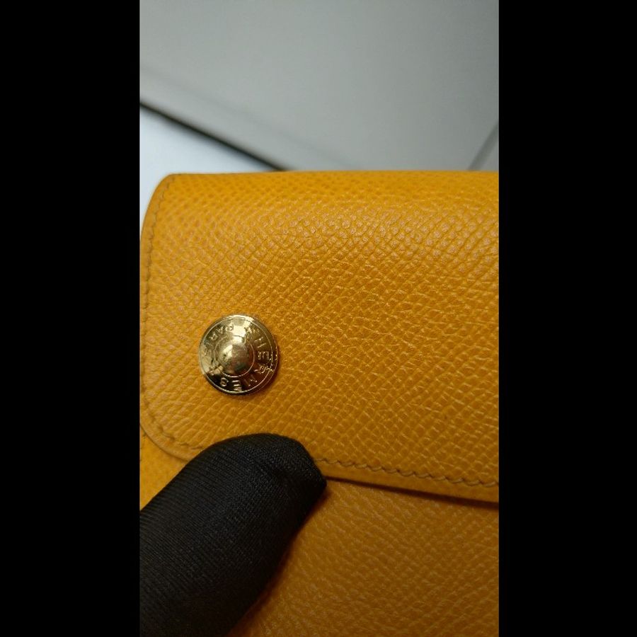 Hermes 黃皮雙釦口蓋綁帶小方腰包-23