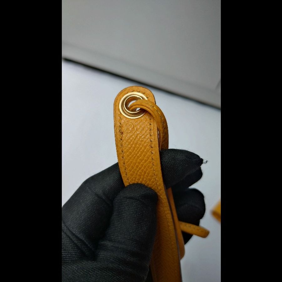 Hermes 黃皮雙釦口蓋綁帶小方腰包-25