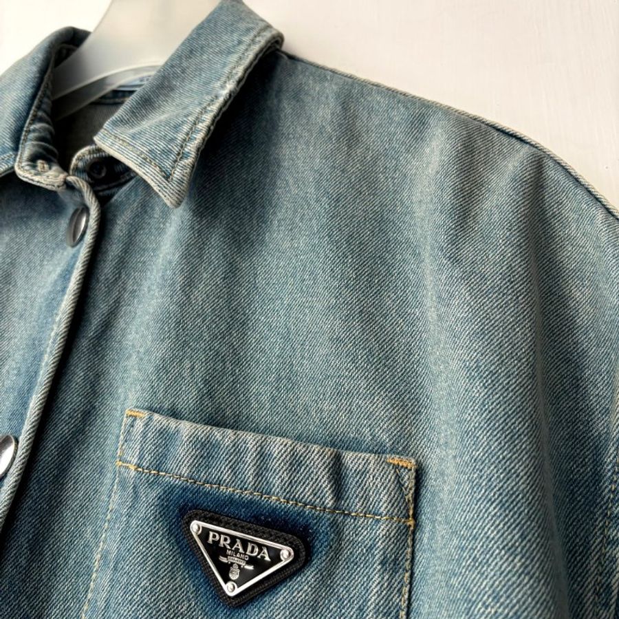 38號 ::Prada:: 經典三角牌 水洗丹寧牛仔連身短褲 連身褲 連衣褲 2022 Medium Wash Denim Button Up Romper-3