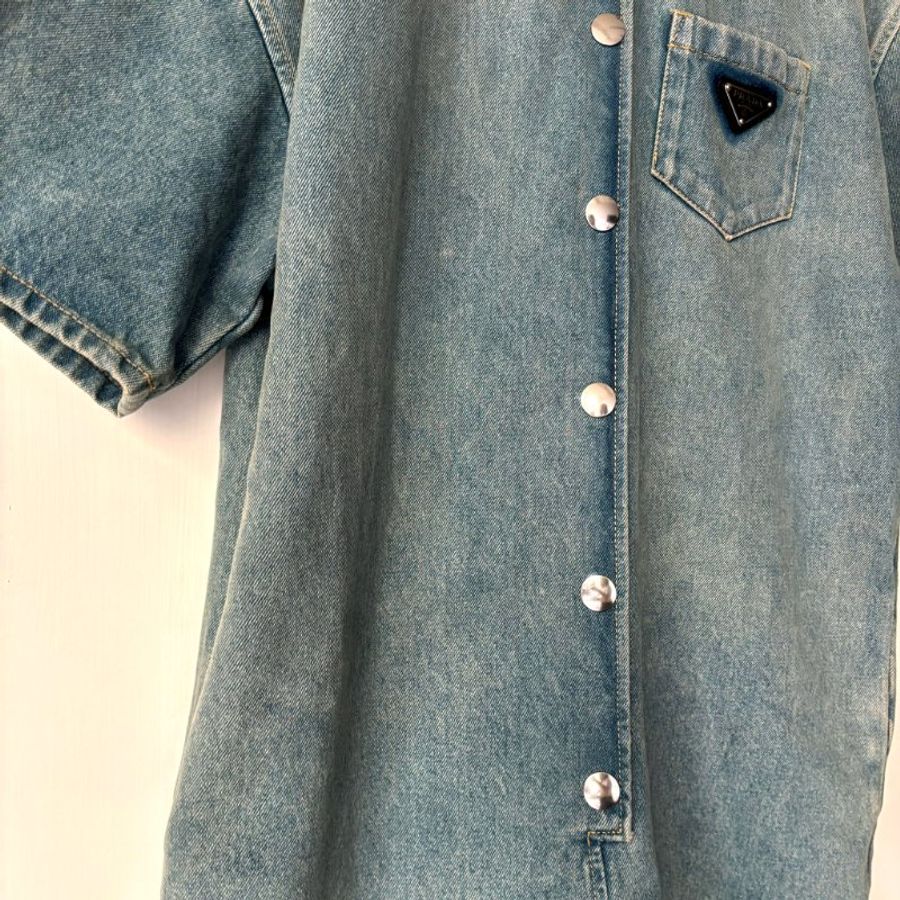 38號 ::Prada:: 經典三角牌 水洗丹寧牛仔連身短褲 連身褲 連衣褲 2022 Medium Wash Denim Button Up Romper-8
