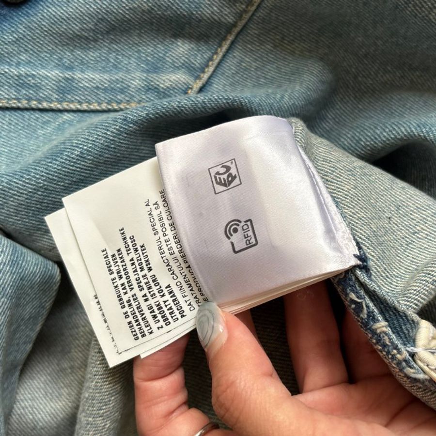 38號 ::Prada:: 經典三角牌 水洗丹寧牛仔連身短褲 連身褲 連衣褲 2022 Medium Wash Denim Button Up Romper-33