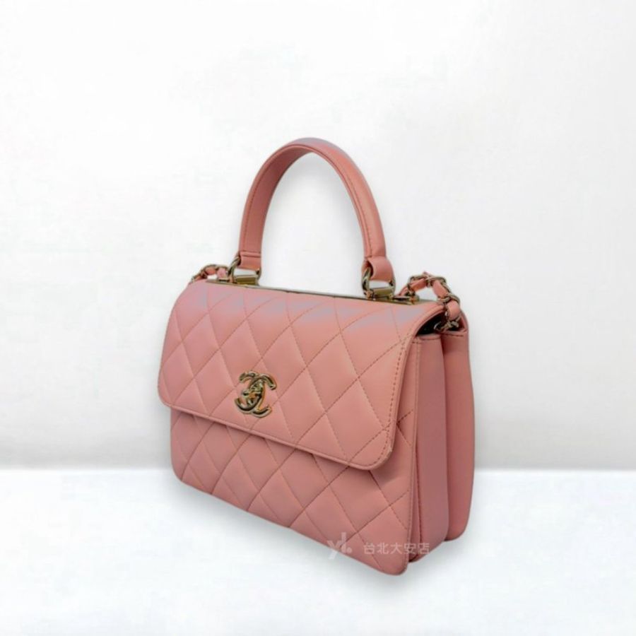A13404-Chanel Trendy cc櫻花粉羊皮淡金釦手提口蓋包A92236-2