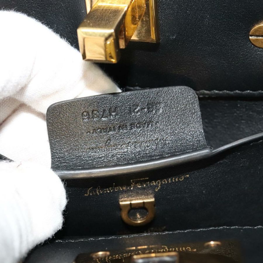 【日本直送】Salvatore Ferragamo Gancini 手提包 皮革 2way 黑色 金色 Auth 131643-11