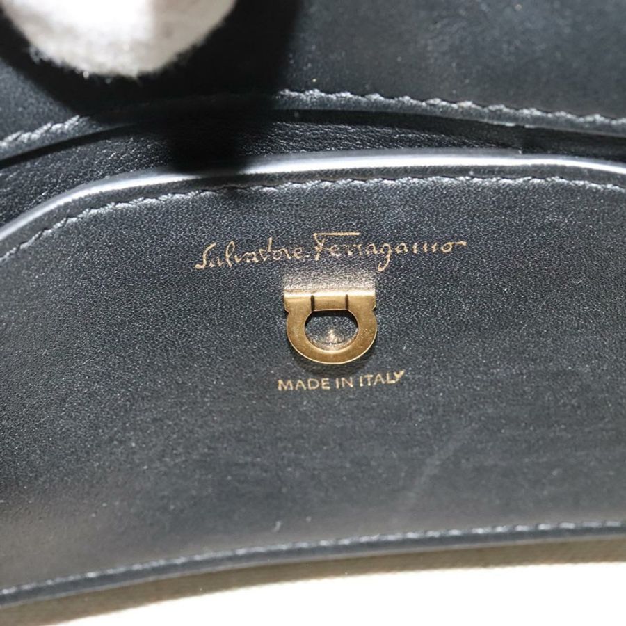 【日本直送】Salvatore Ferragamo Gancini 手提包 皮革 2way 黑色 金色 Auth 131643-17