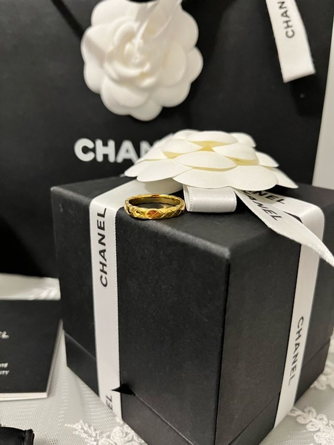 CHANEL COCO CRUSH 窄版18K黃金戒指|53號|近全新|完整盒裝附購證-4