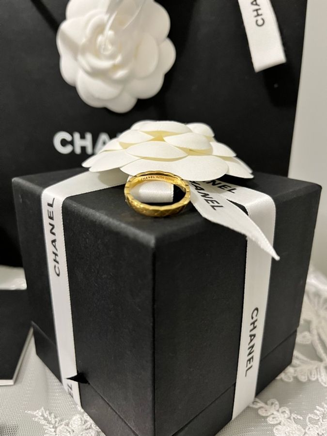 CHANEL COCO CRUSH 窄版18K黃金戒指|53號|近全新|完整盒裝附購證-17