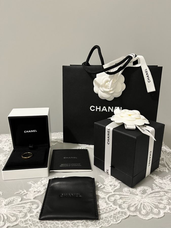 CHANEL COCO CRUSH 窄版18K黃金戒指|53號|近全新|完整盒裝附購證-29
