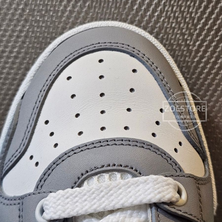 Dior First Sneaker 灰白配色鏤空運動休閒鞋-11