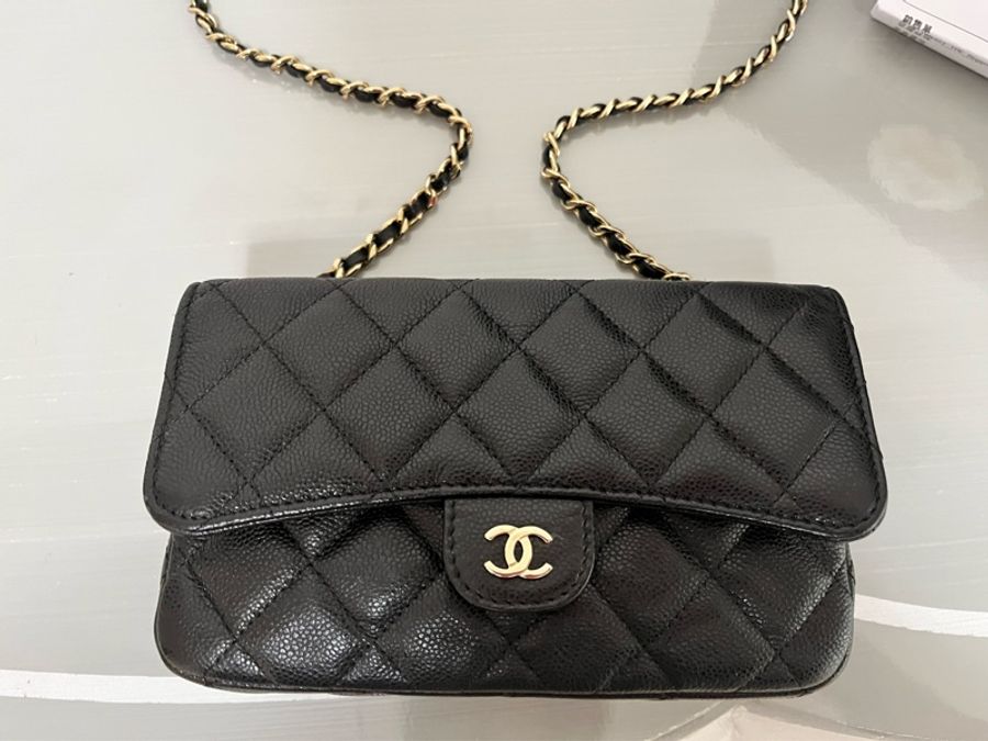 CHANEL 香奈兒 黑色荔枝皮斜背手機包｜金色CC｜WOC手機包｜附購證 全配-6