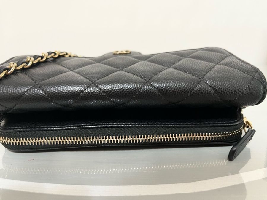 CHANEL 香奈兒 黑色荔枝皮斜背手機包｜金色CC｜WOC手機包｜附購證 全配-22