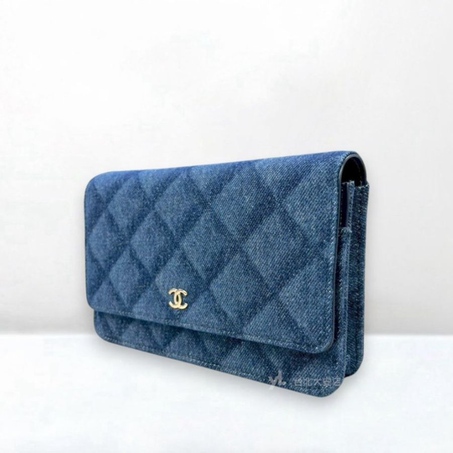 A13411-CHANEL 藍色單寧布菱格紋淡金釦WOC鍊帶錢包/AP0250-2