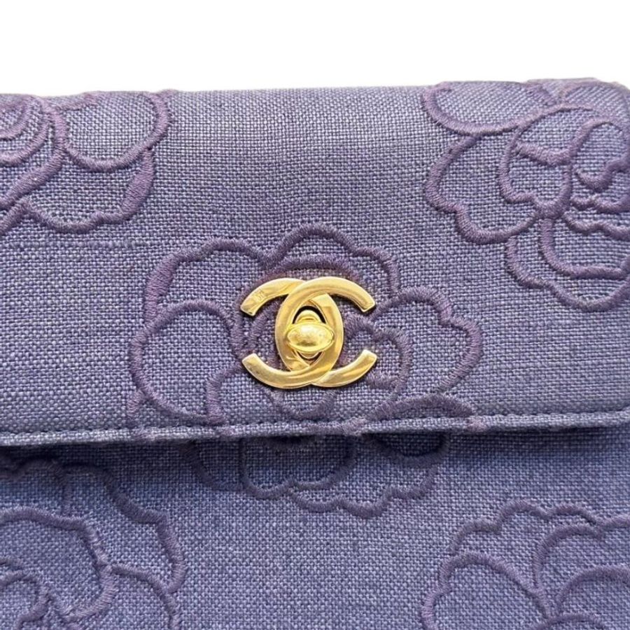 Chanel藏藍色刺繡山茶花雙C扣鏈條包-3