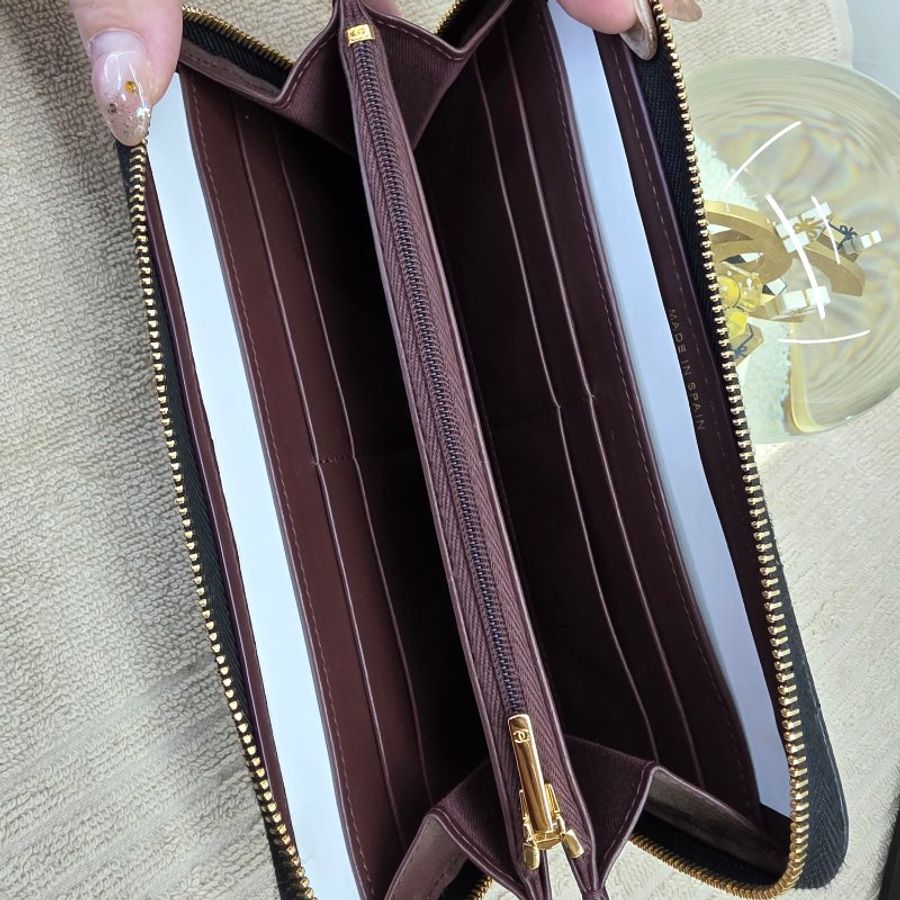 閒置 近新 CHANEL黑金荔枝紋拉鍊長夾-芯片款-21