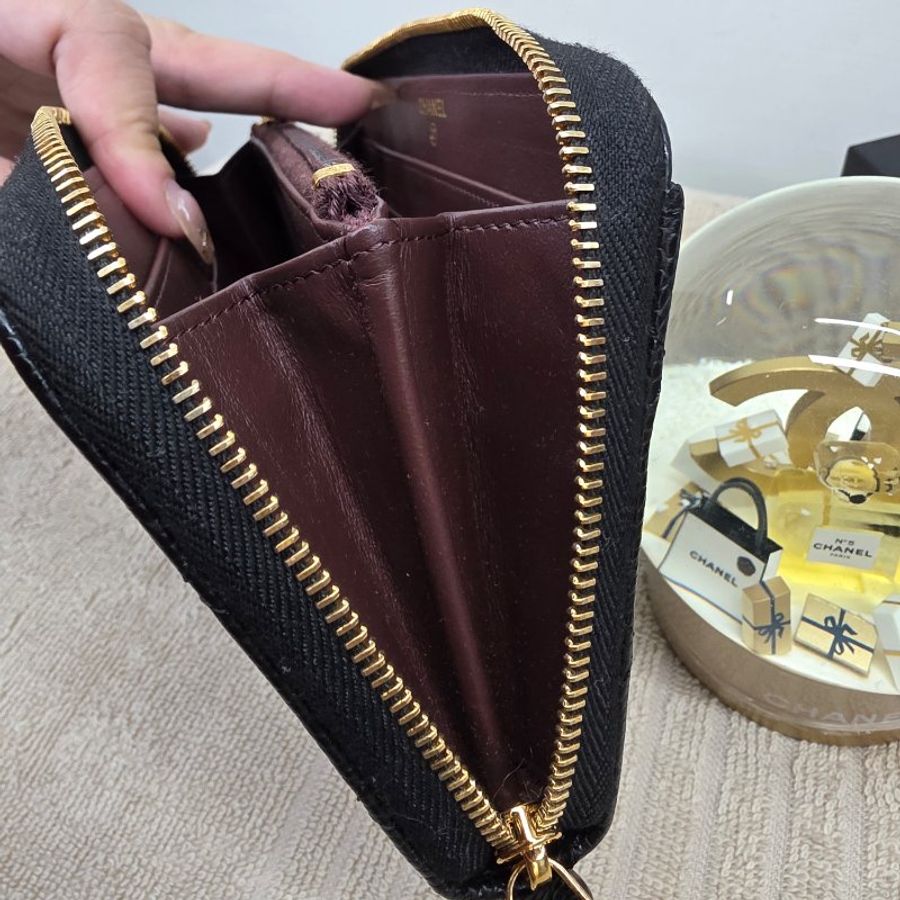 閒置 近新 CHANEL黑金荔枝紋拉鍊長夾-芯片款-27