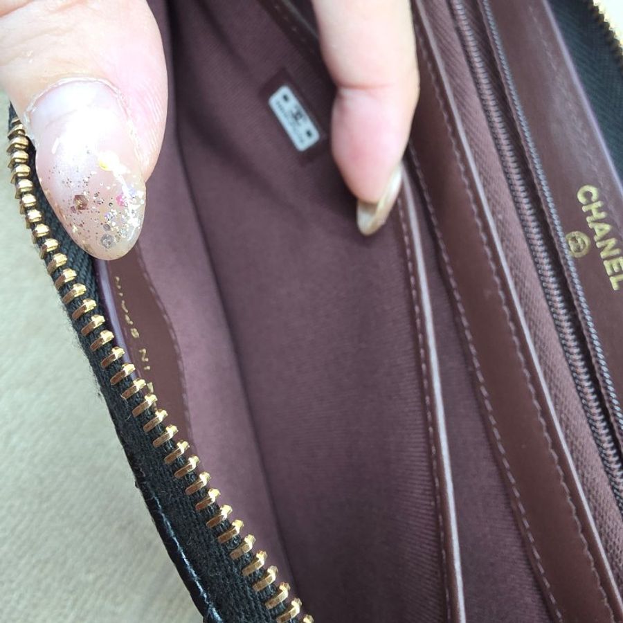 閒置 近新 CHANEL黑金荔枝紋拉鍊長夾-芯片款-37