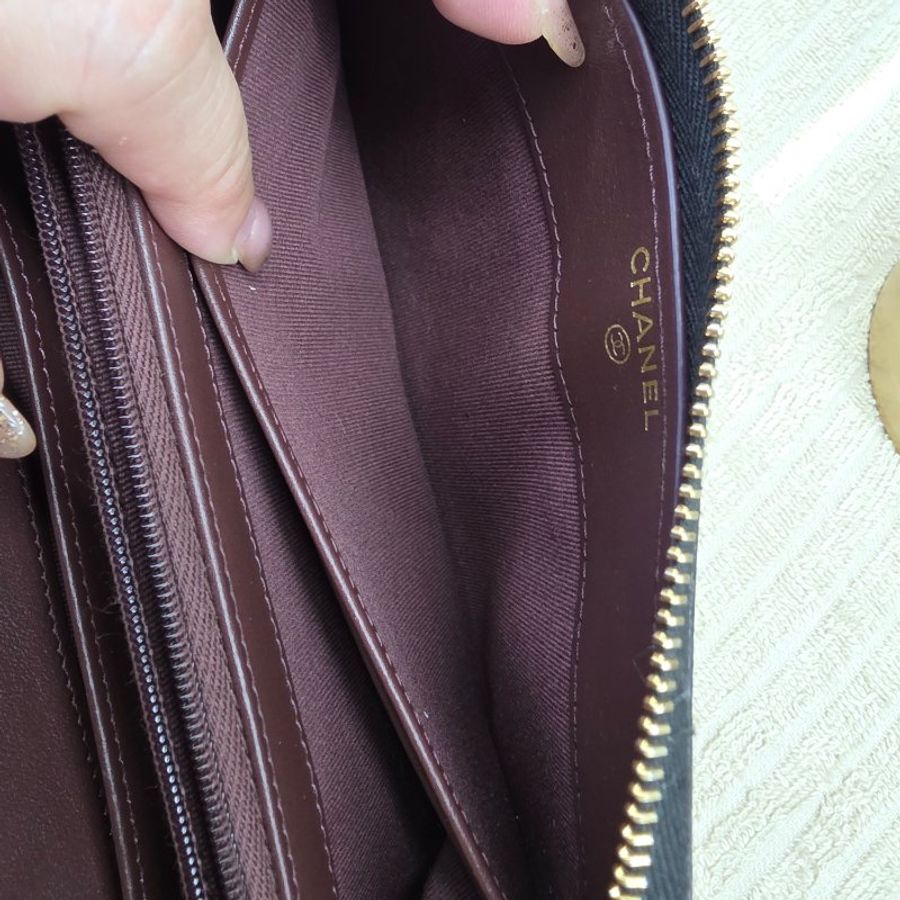 閒置 近新 CHANEL黑金荔枝紋拉鍊長夾-芯片款-38