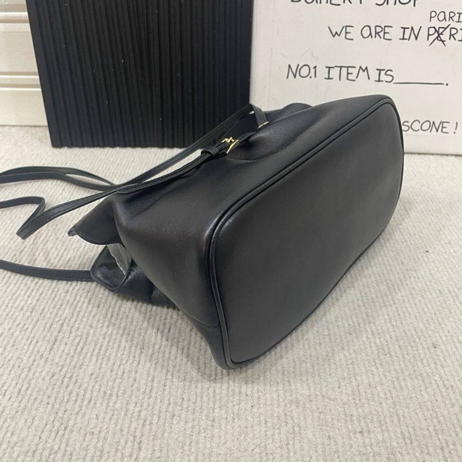 Prada 普拉達 雲朵包福袋包斜背包 黑色羊皮-3