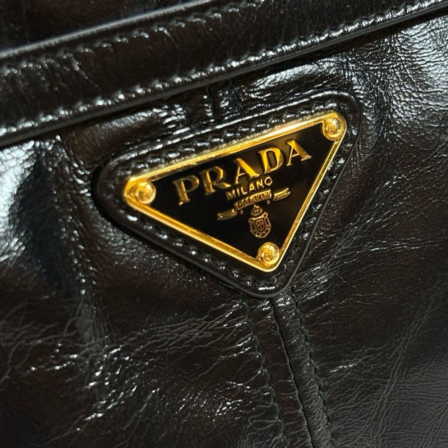 Prada/普拉達 bonnie 黑色長手柄油蠟皮soft Iux倒三角徽標手提包單肩包斜挎包-9