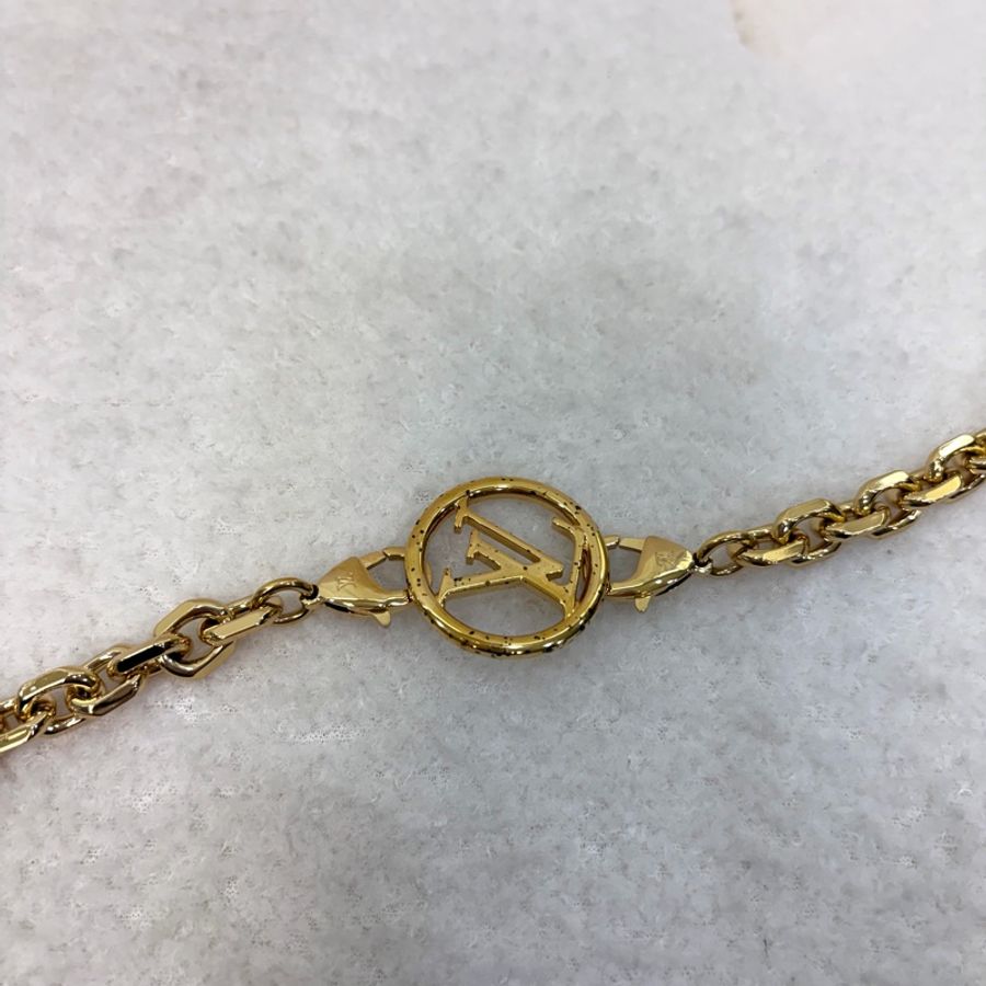 LV米白拚粉Logo壓紋羊皮Coussin下蓋鍊包-24