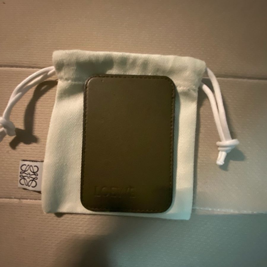 Loewe Puzzle Magnetic Leather Cardholder-2