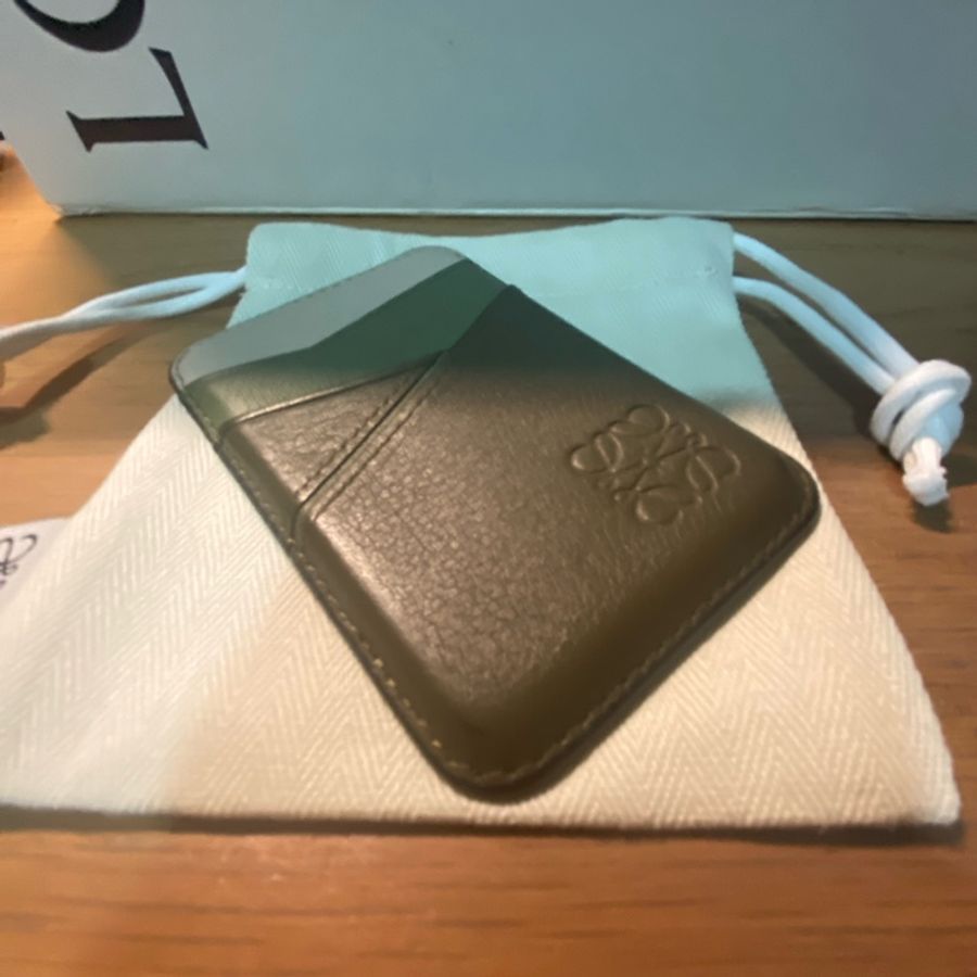 Loewe Puzzle Magnetic Leather Cardholder-11