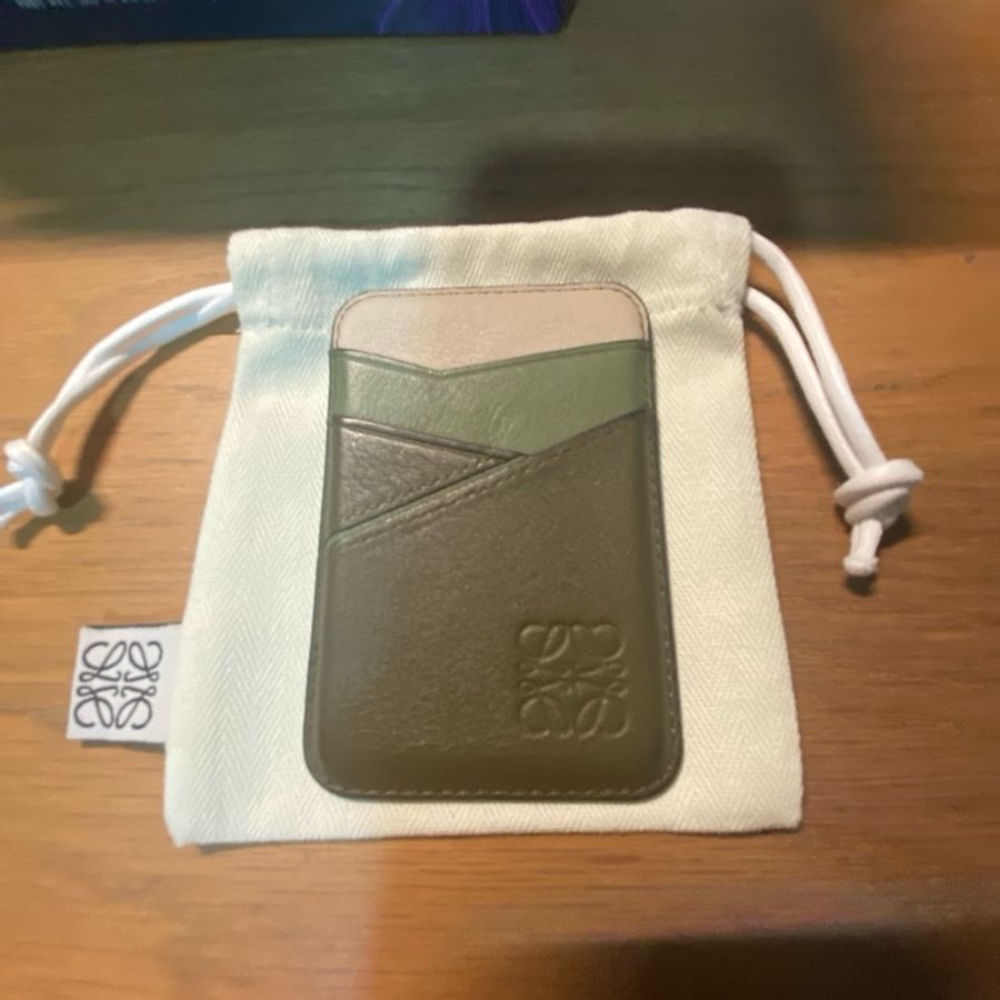 Loewe Puzzle Magnetic Leather Cardholder-21