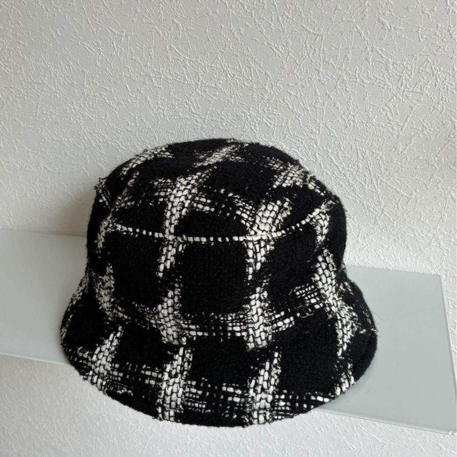 Chanel 黑/白十字漁夫帽M-0